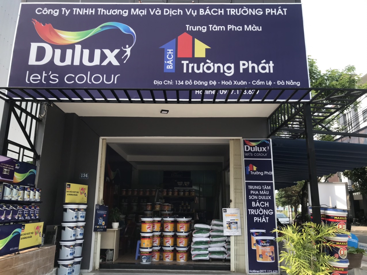 Đại lý sơn Dulux tại Đà Nẵng sắp sửa mở cửa để phục vụ người tiêu dùng tại đây, với chất lượng và giá cả tốt nhất. Nhấn vào hình ảnh để cảm nhận sự thật và sự hài lòng từ khách hàng khác, và hãy đến với đại lý chính hãng để sở hữu sản phẩm chất lượng nhất.